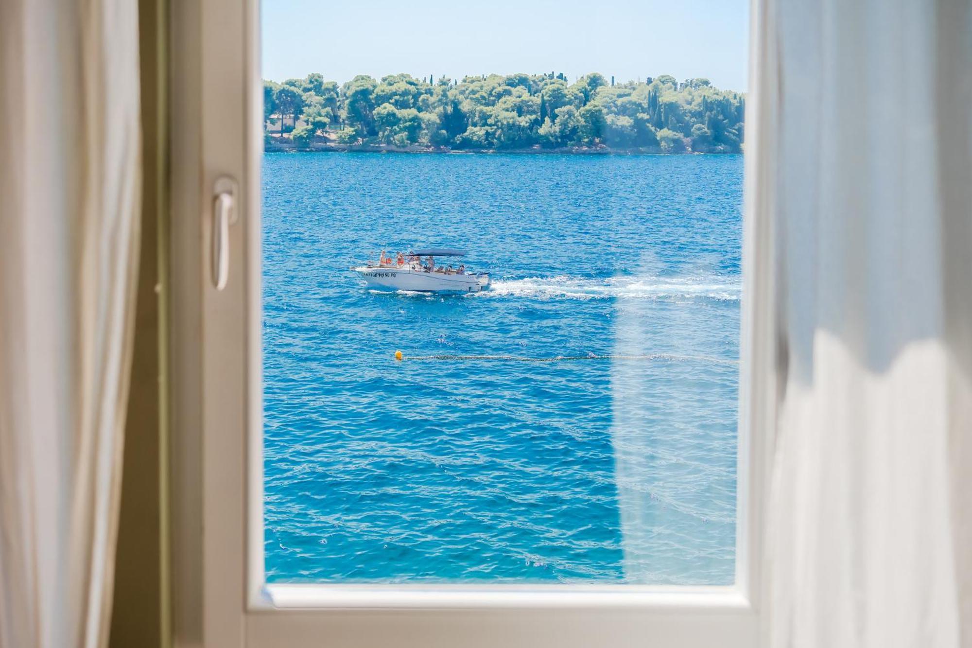 Apartment Mediterraneo Rovinj Luaran gambar