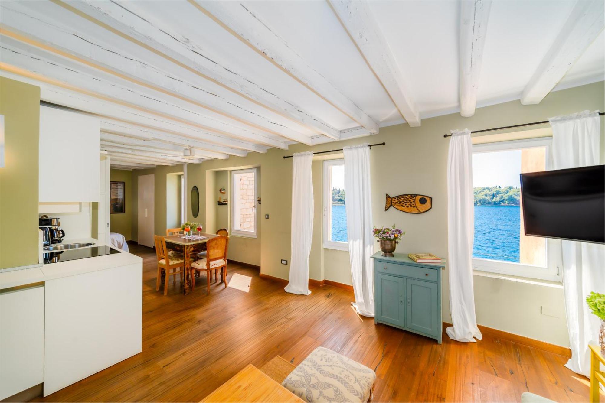 Apartment Mediterraneo Rovinj Luaran gambar