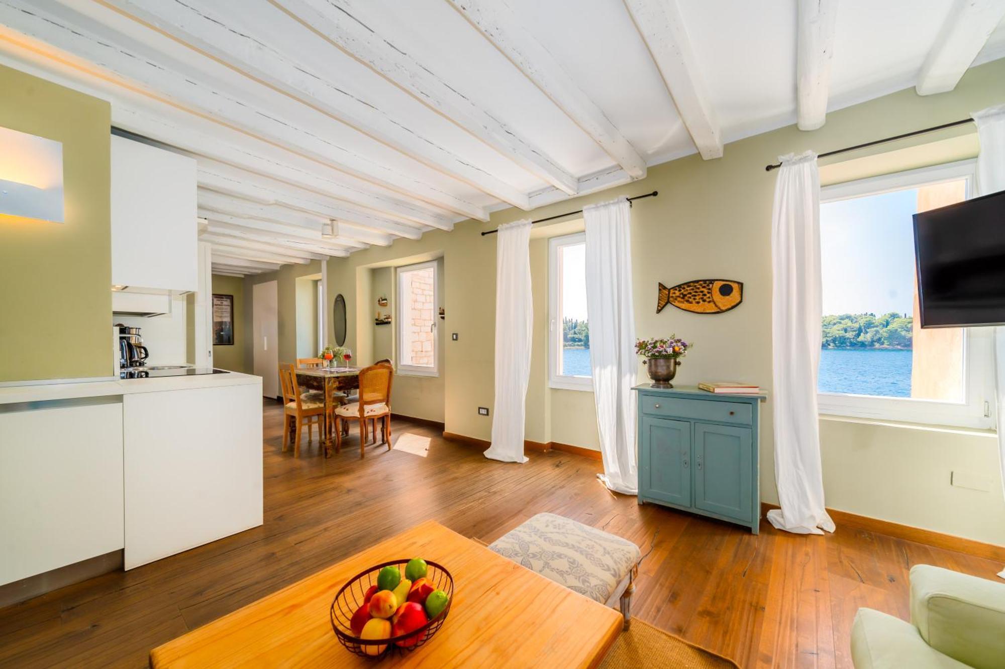Apartment Mediterraneo Rovinj Luaran gambar